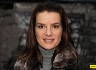 Katarina Witt Vermögen 2026: So reich ist die Eiskunstlauf-Legende